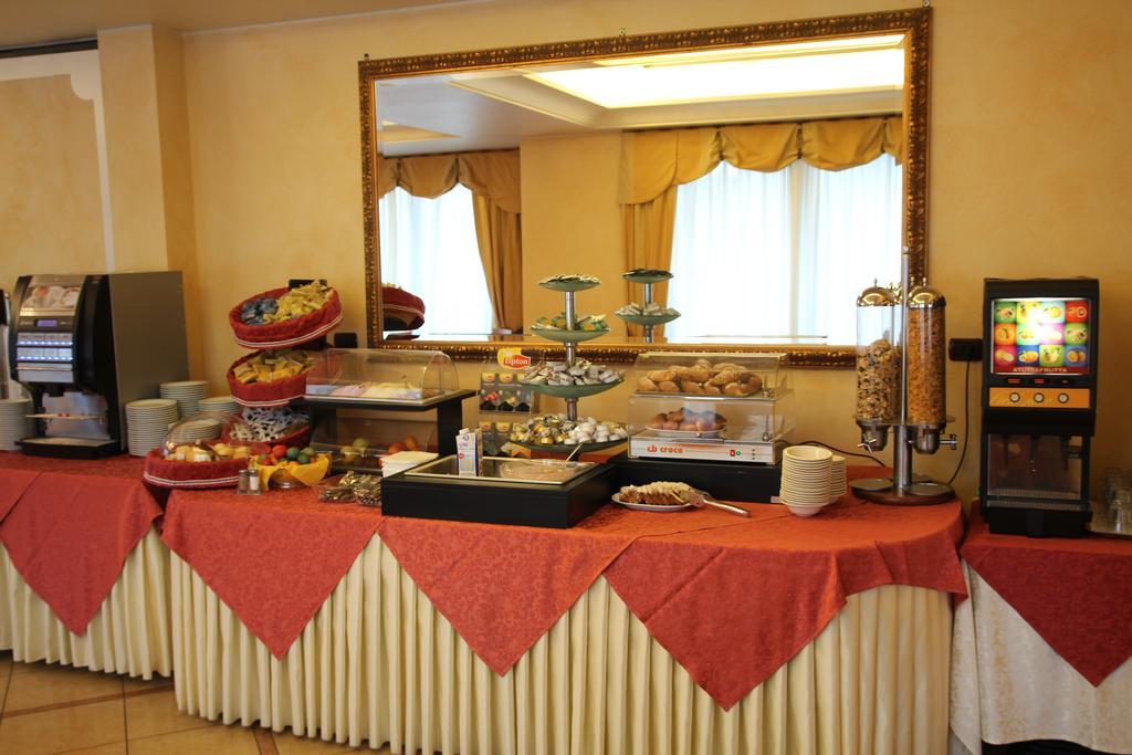 Hotel Confine Colà Dış mekan fotoğraf