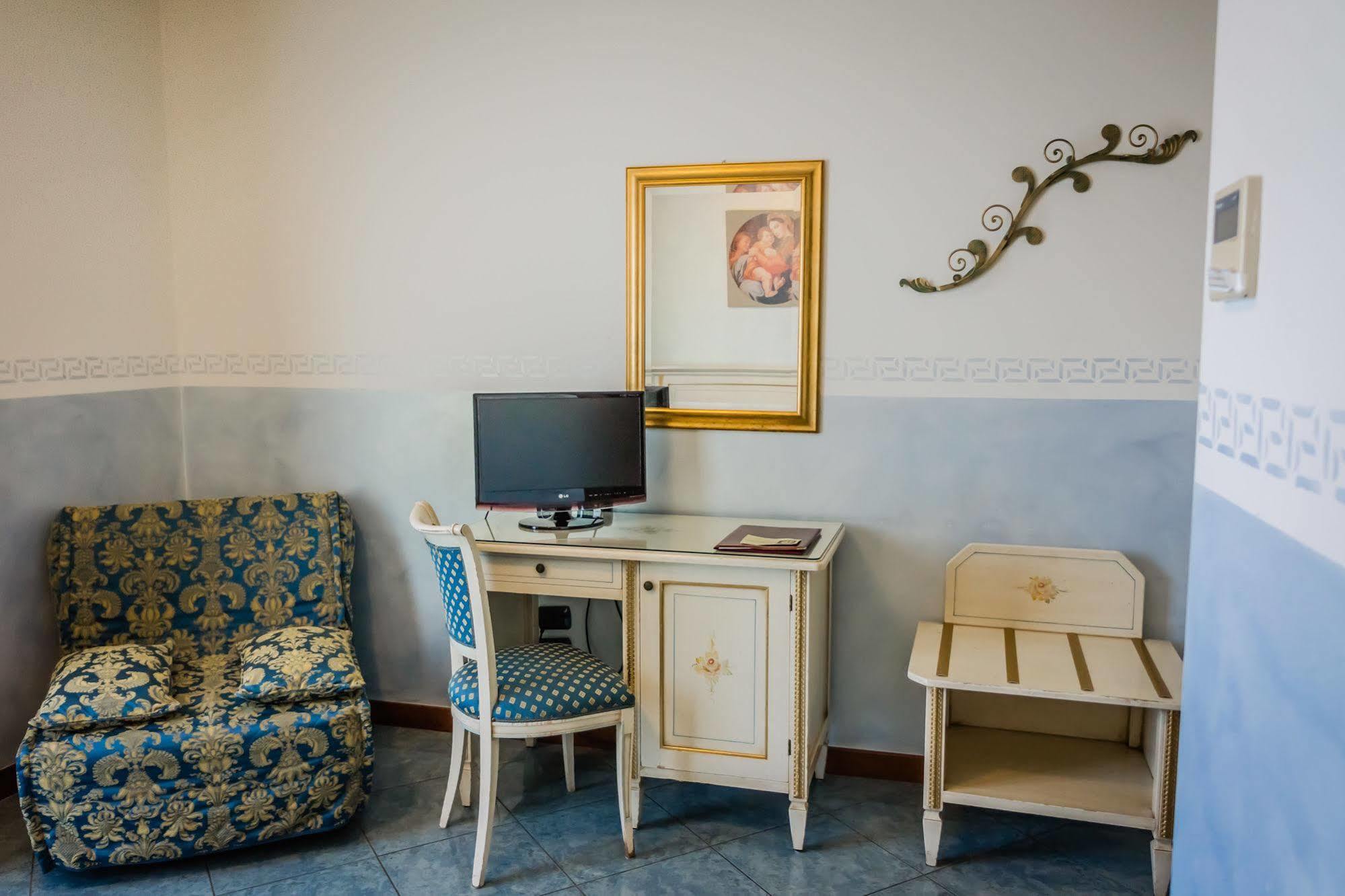 Hotel Confine Colà Dış mekan fotoğraf